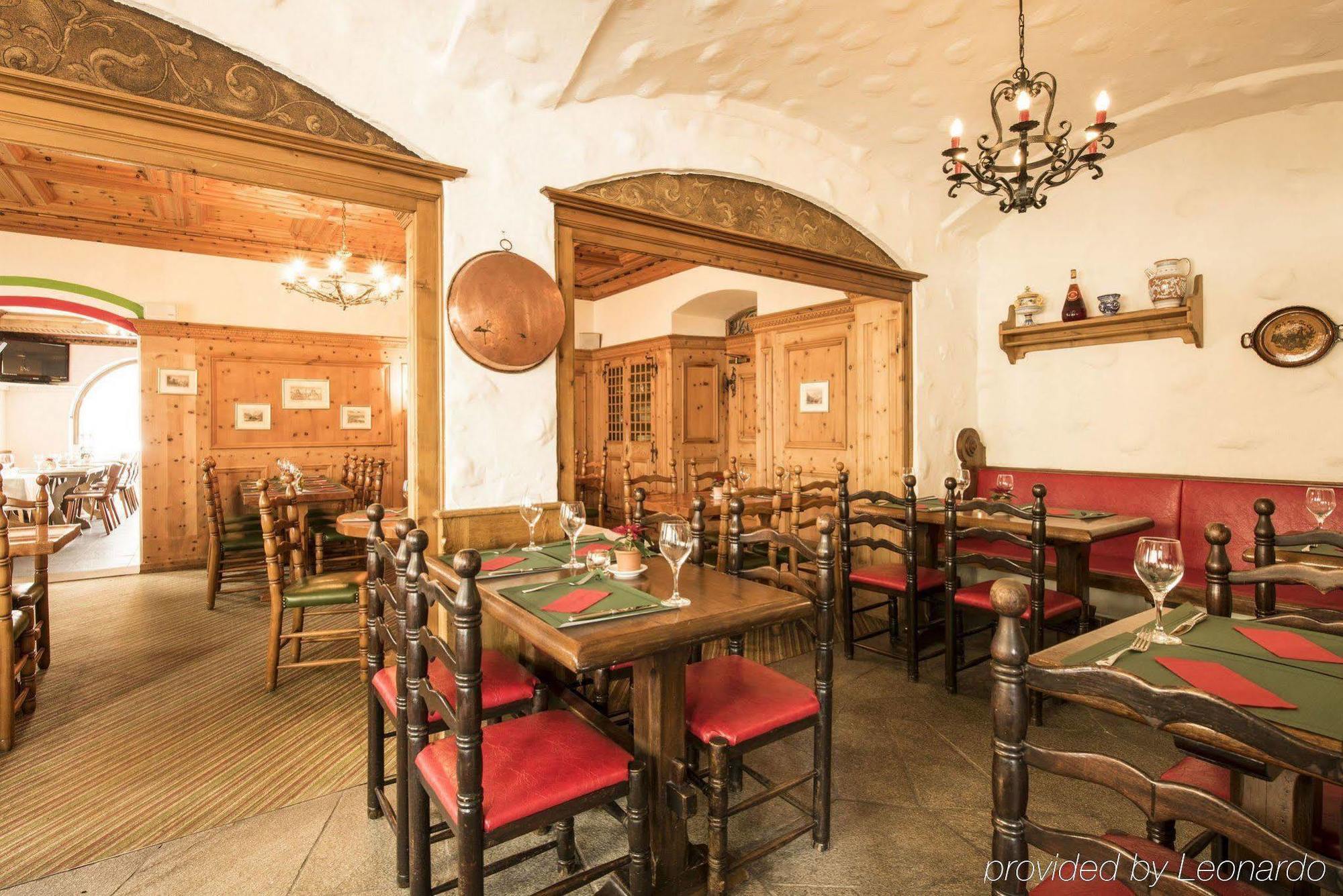 Posthotel Holiday Villa Arosa Exterior photo